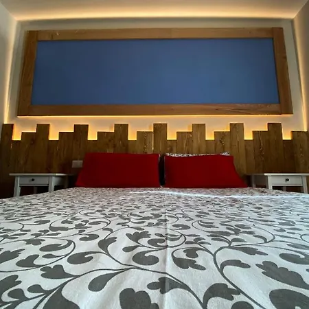 La Casaregina Апарт-отель 3*