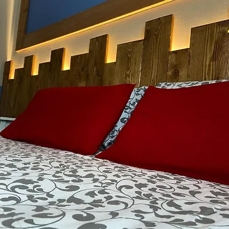 La Casaregina Aparthotel